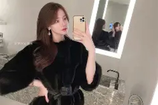 周星驰新片《女足》拍摄现场曝光：简陋设备引发全民大讨论星爷葫芦里卖的什么药？